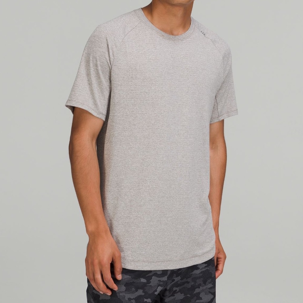 Lulu Lemon Drysense Shirt Sleeve T-shirt SIZE LARGE